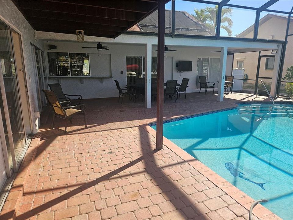 待售: $980,000 (4 贝兹, 4 浴室, 2647 平方英尺)