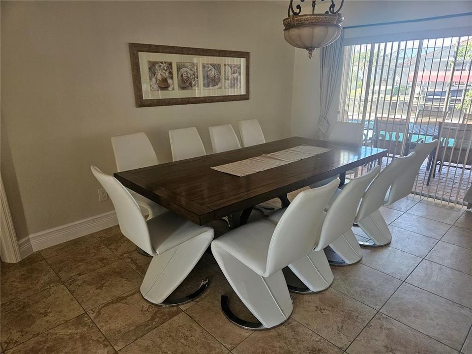 待售: $980,000 (4 贝兹, 4 浴室, 2647 平方英尺)