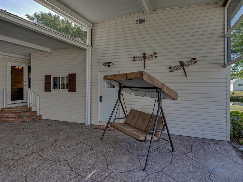 For Sale: $325,000 (2 beds, 2 baths, 1680 Square Feet)