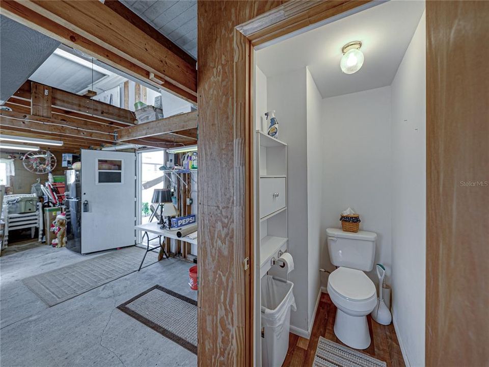 For Sale: $325,000 (2 beds, 2 baths, 1680 Square Feet)
