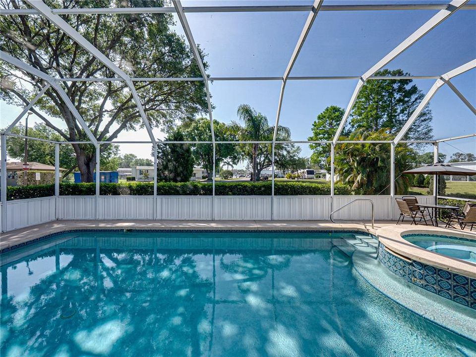 For Sale: $325,000 (2 beds, 2 baths, 1680 Square Feet)