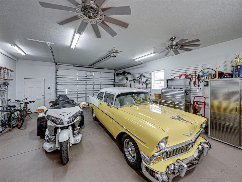 For Sale: $325,000 (2 beds, 2 baths, 1680 Square Feet)