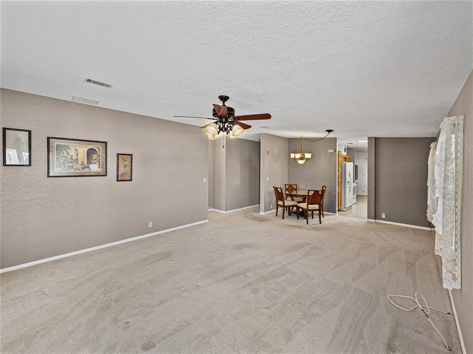 For Sale: $325,000 (2 beds, 2 baths, 1680 Square Feet)