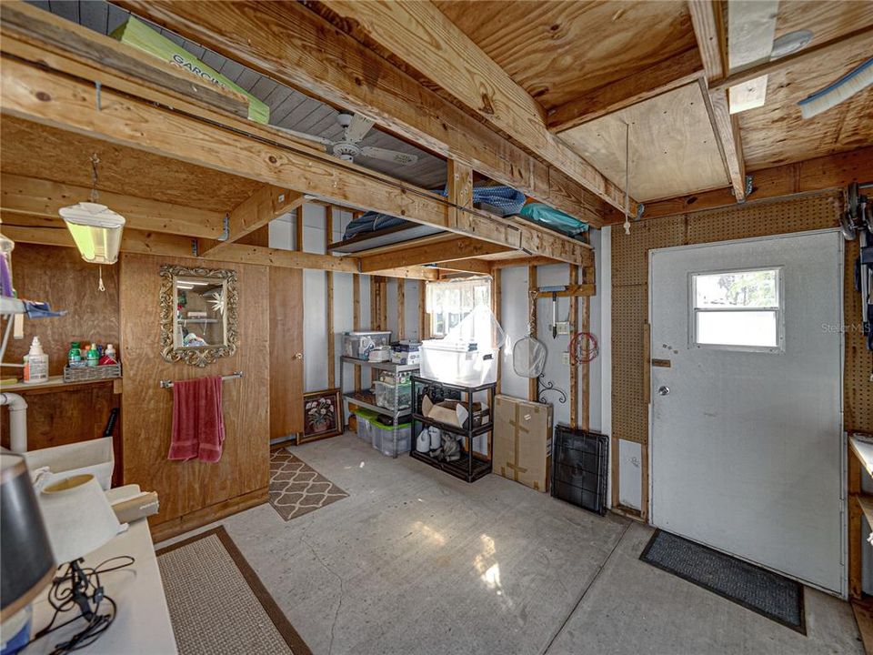 For Sale: $325,000 (2 beds, 2 baths, 1680 Square Feet)