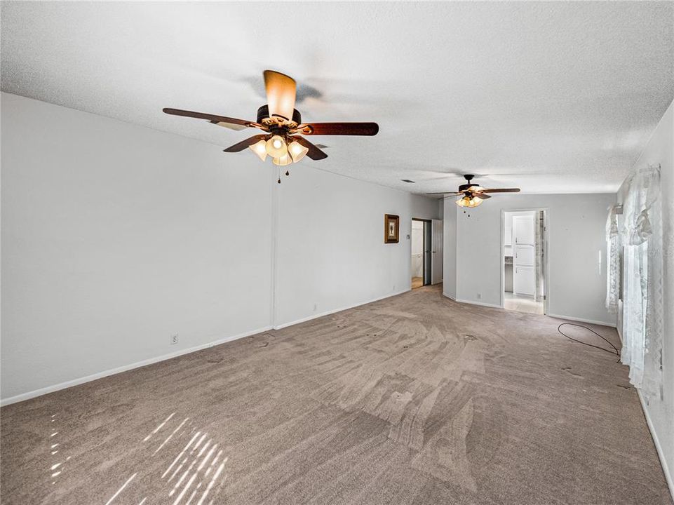 For Sale: $325,000 (2 beds, 2 baths, 1680 Square Feet)