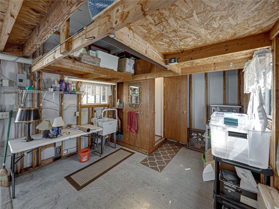 For Sale: $325,000 (2 beds, 2 baths, 1680 Square Feet)