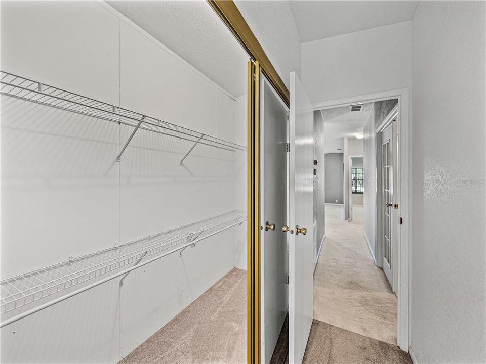 For Sale: $325,000 (2 beds, 2 baths, 1680 Square Feet)