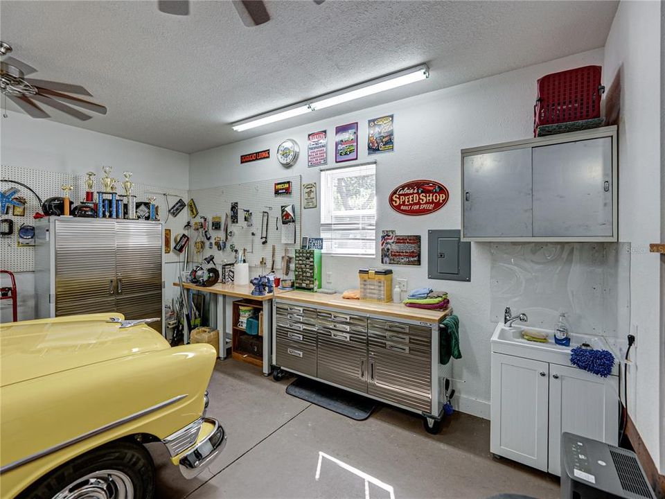 For Sale: $325,000 (2 beds, 2 baths, 1680 Square Feet)