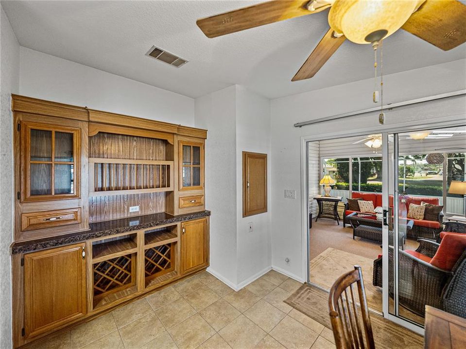 For Sale: $325,000 (2 beds, 2 baths, 1680 Square Feet)