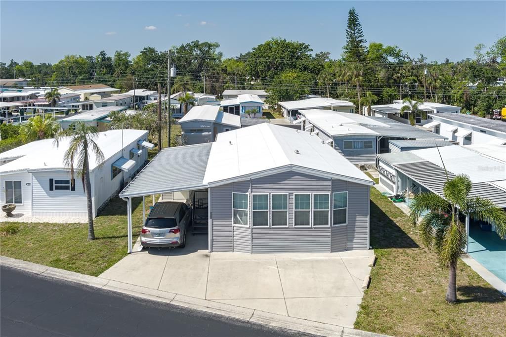 For Sale: $215,000 (2 beds, 2 baths, 1100 Square Feet)