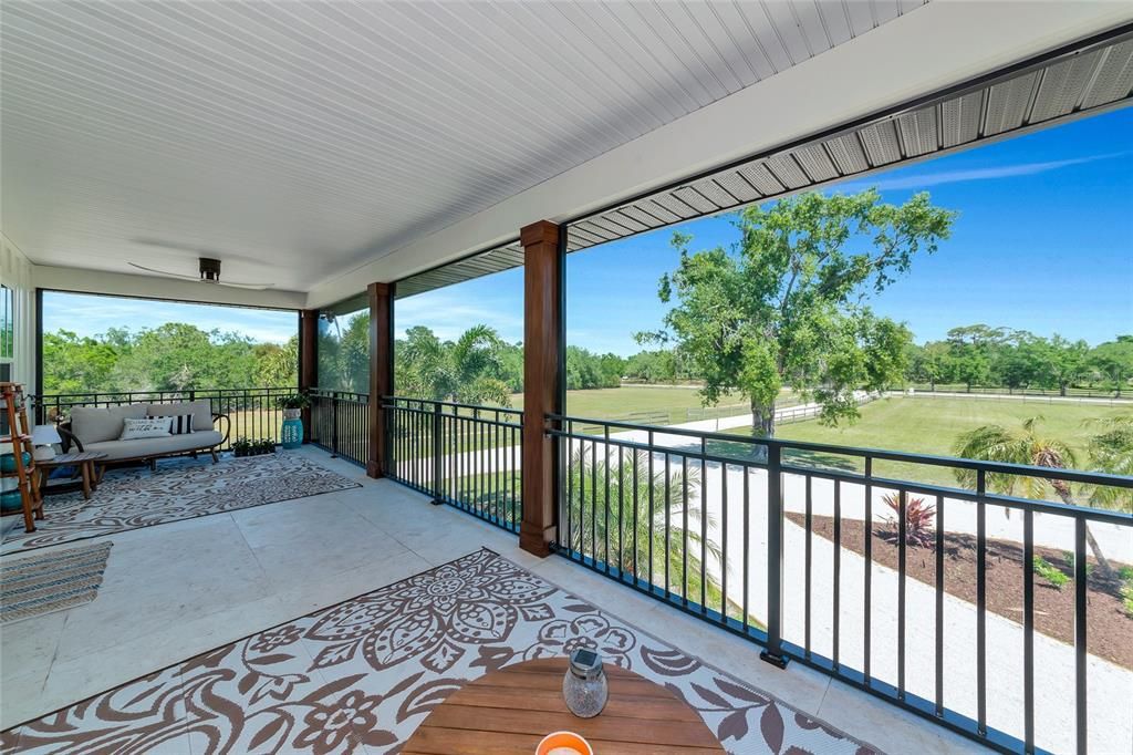 Под контрактом: $1,999,990 (4 спален, 3 ванн, 3800 Квадратных фут)