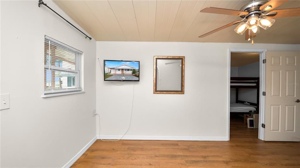 En Venta: $65,000 (3 camas, 1 baños, 700 Pies cuadrados)