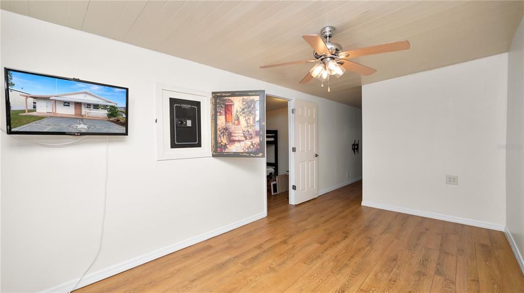 En Venta: $65,000 (3 camas, 1 baños, 700 Pies cuadrados)