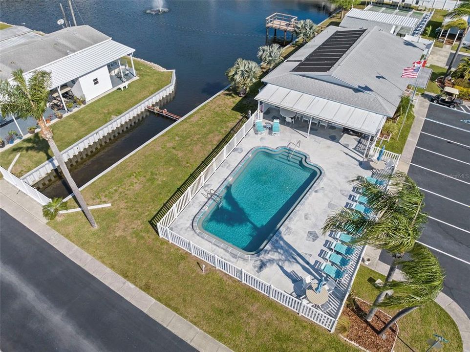 For Sale: $199,900 (2 beds, 2 baths, 1201 Square Feet)