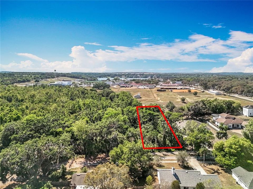 Vendido Recientemente: $140,000 (0.69 acres)