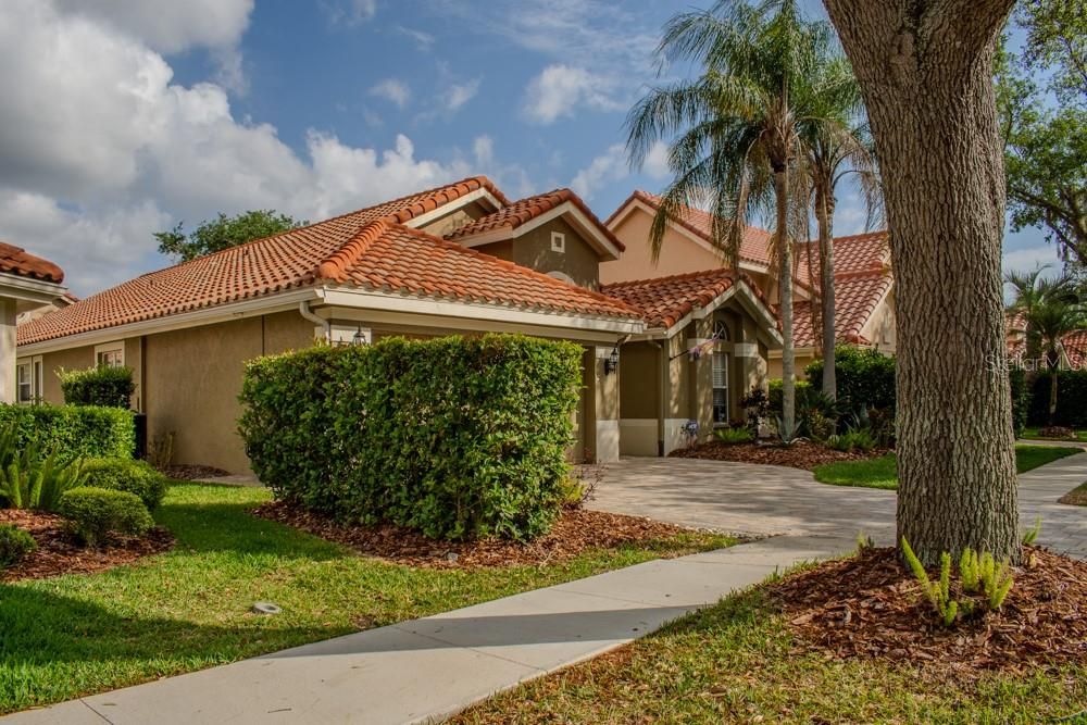 For Sale: $597,000 (4 beds, 2 baths, 2100 Square Feet)