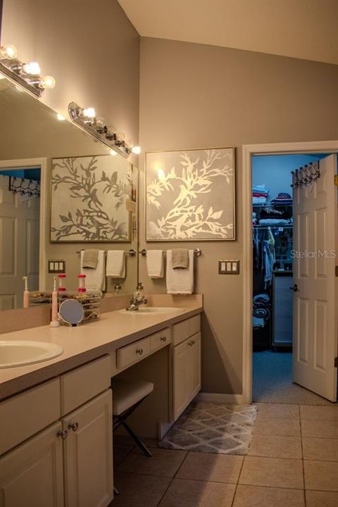 For Sale: $597,000 (4 beds, 2 baths, 2100 Square Feet)