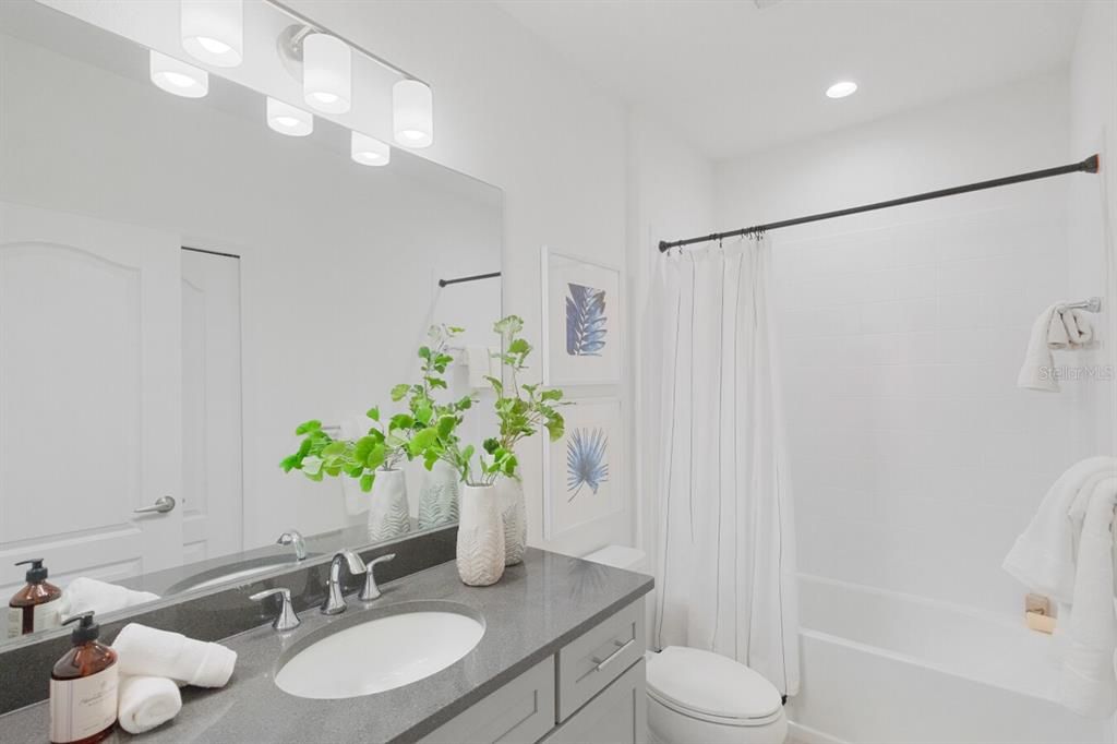 出租: $2,700 (3 贝兹, 2 浴室, 1994 平方英尺)