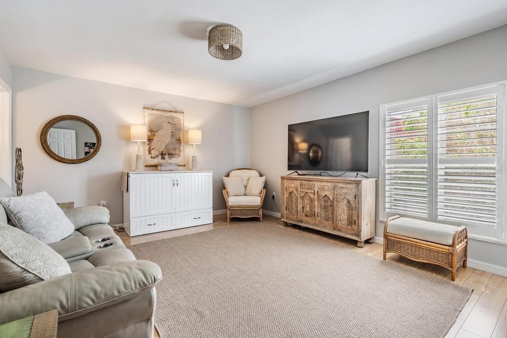 En Venta: $349,000 (3 camas, 2 baños, 1445 Pies cuadrados)