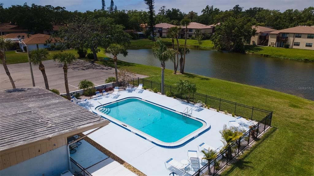 合同活跃: $70,000 (1 贝兹, 1 浴室, 762 平方英尺)