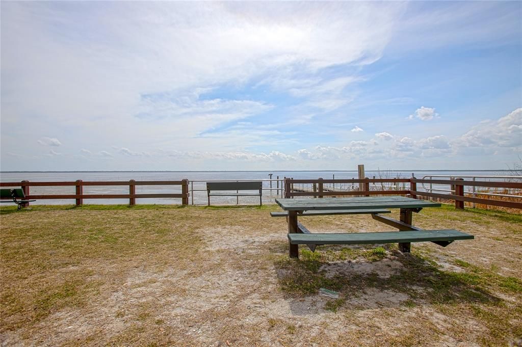 Activo con contrato: $168,000 (2 camas, 2 baños, 897 Pies cuadrados)