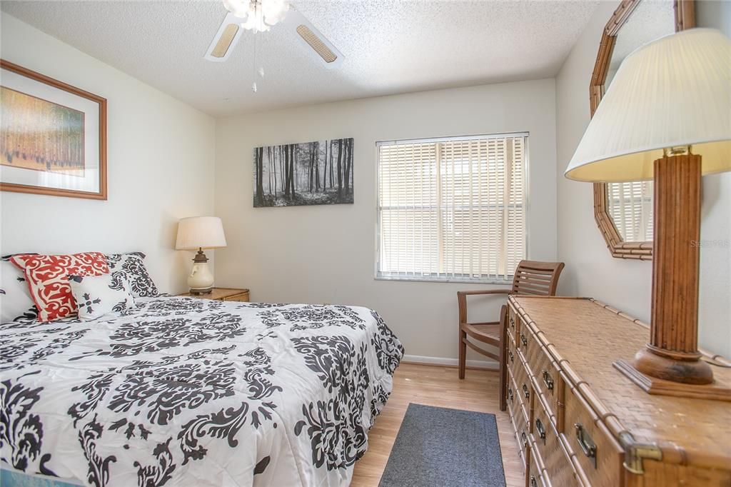 Activo con contrato: $168,000 (2 camas, 2 baños, 897 Pies cuadrados)