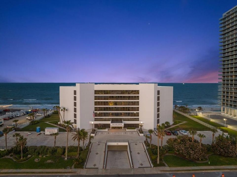 На продажу: $699,000 (4 спален, 4 ванн, 2790 Квадратных фут)