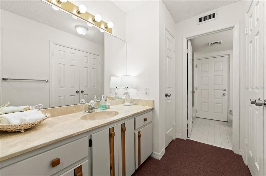 На продажу: $699,000 (4 спален, 4 ванн, 2790 Квадратных фут)