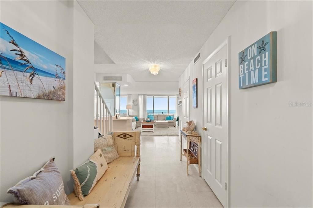 На продажу: $699,000 (4 спален, 4 ванн, 2790 Квадратных фут)