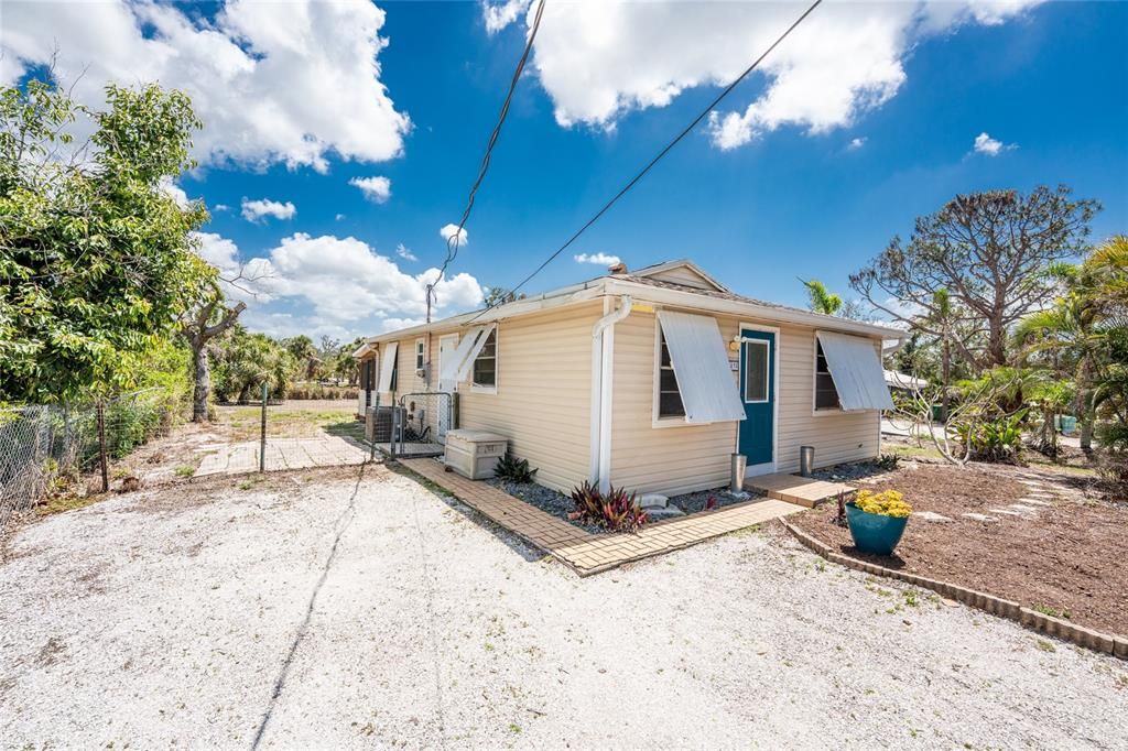 Old Florida style cottage!
