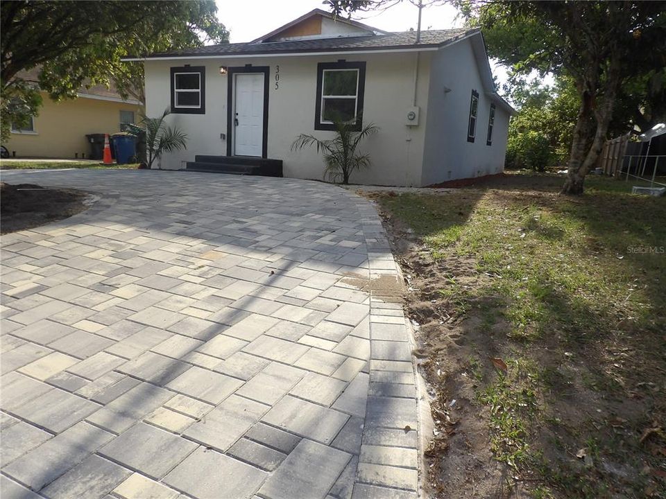 Vendido Recientemente: $245,000 (3 camas, 2 baños, 1200 Pies cuadrados)