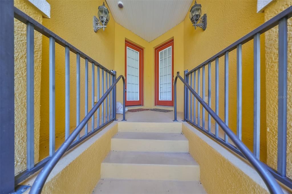 En Venta: $564,900 (3 camas, 3 baños, 2763 Pies cuadrados)