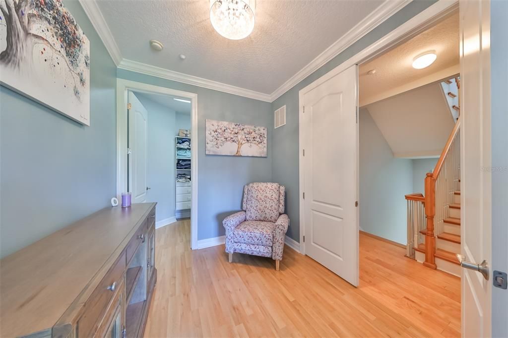 En Venta: $564,900 (3 camas, 3 baños, 2763 Pies cuadrados)