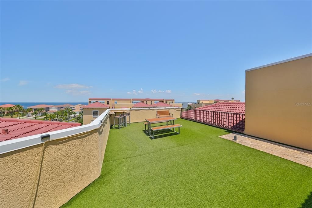 En Venta: $564,900 (3 camas, 3 baños, 2763 Pies cuadrados)