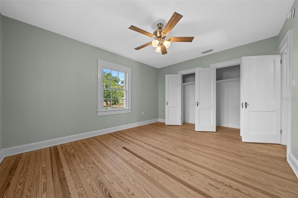 Active With Contract: $349,000 (3 beds, 2 baths, 1971 Square Feet)