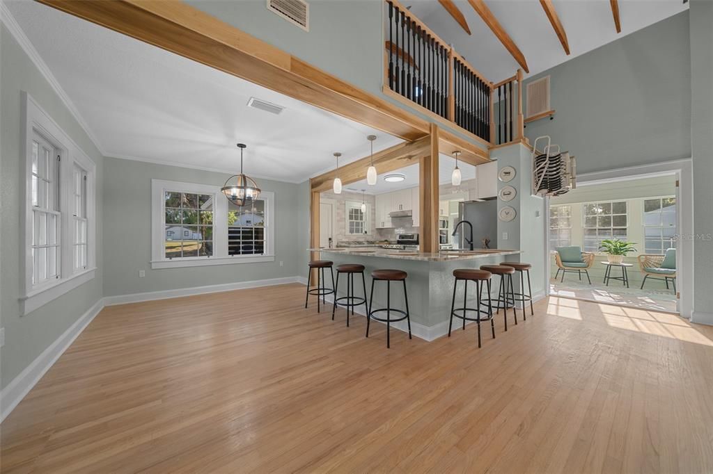 Active With Contract: $349,000 (3 beds, 2 baths, 1971 Square Feet)