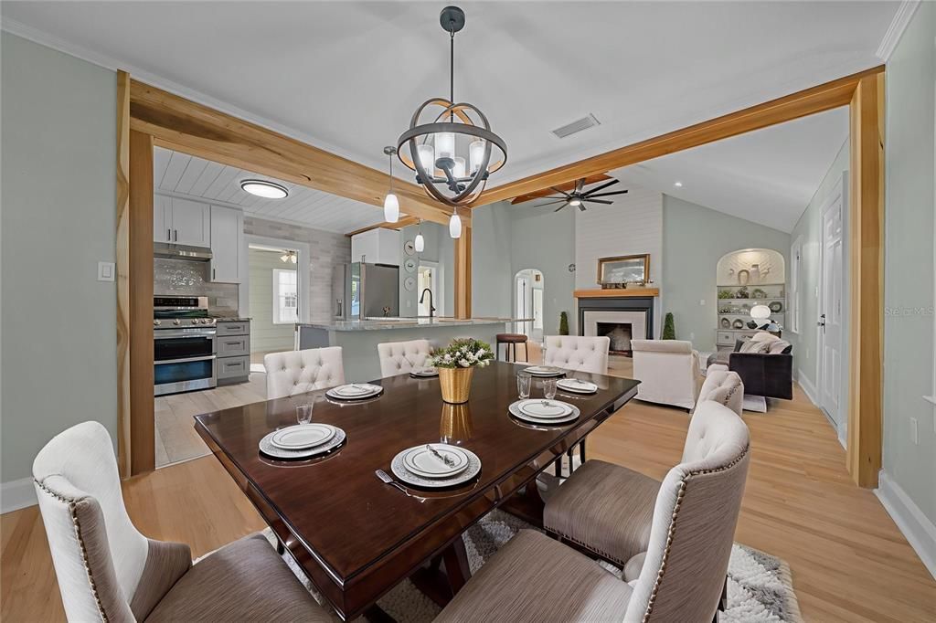 Active With Contract: $349,000 (3 beds, 2 baths, 1971 Square Feet)