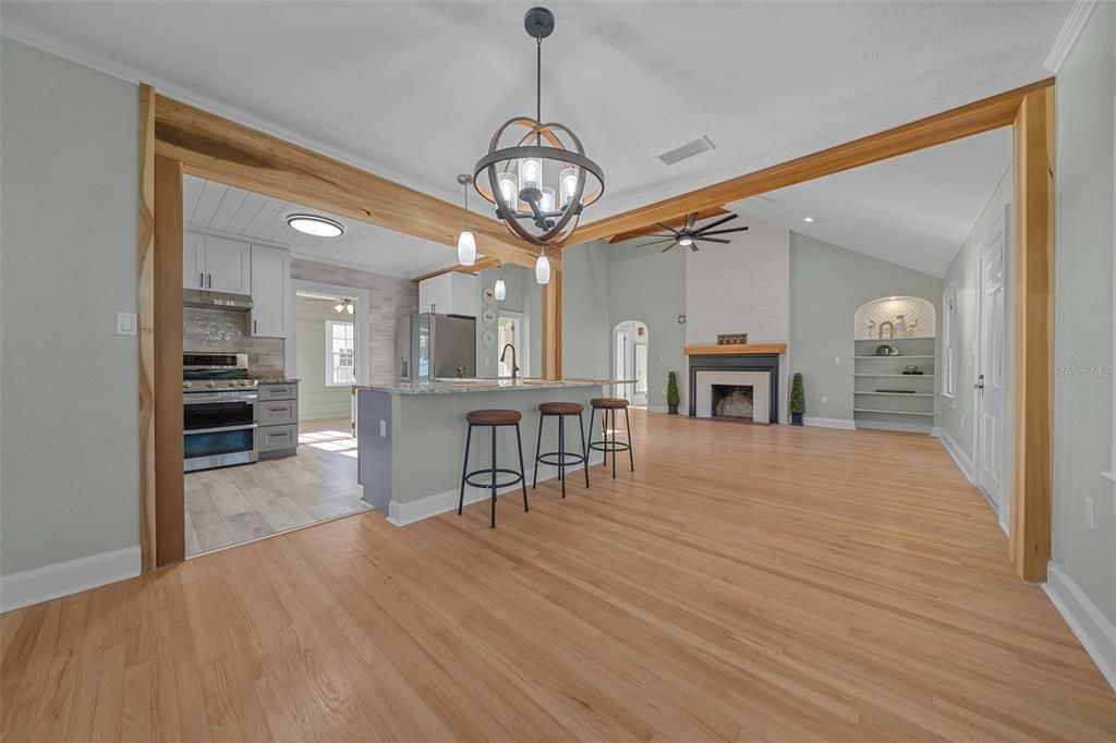 Active With Contract: $349,000 (3 beds, 2 baths, 1971 Square Feet)