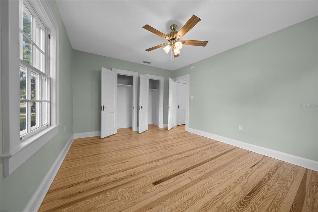 Active With Contract: $349,000 (3 beds, 2 baths, 1971 Square Feet)