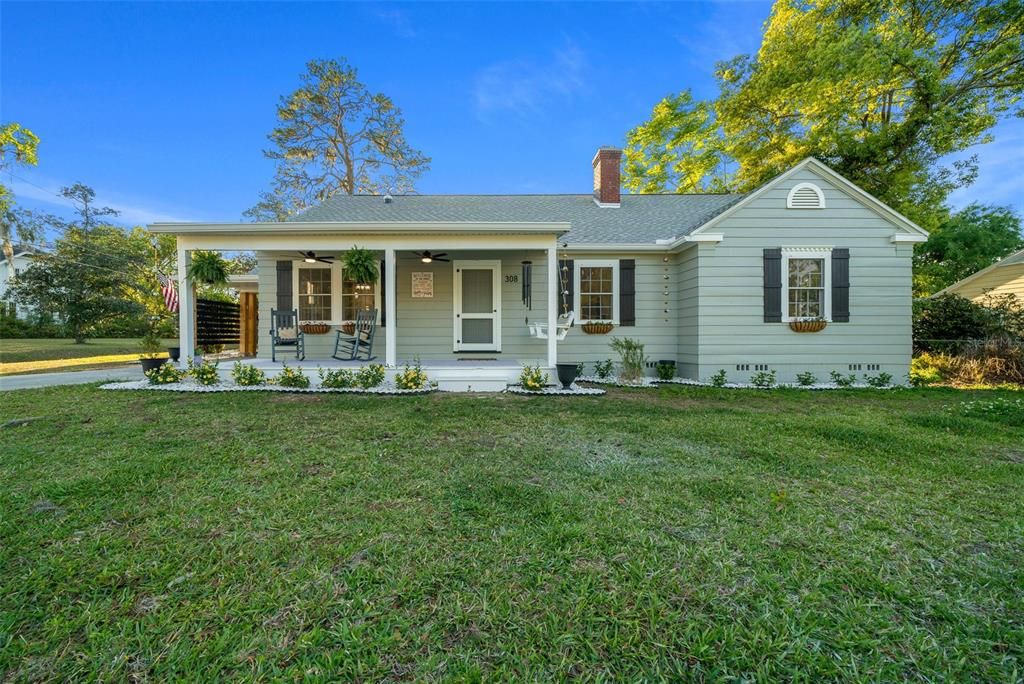 Active With Contract: $349,000 (3 beds, 2 baths, 1971 Square Feet)