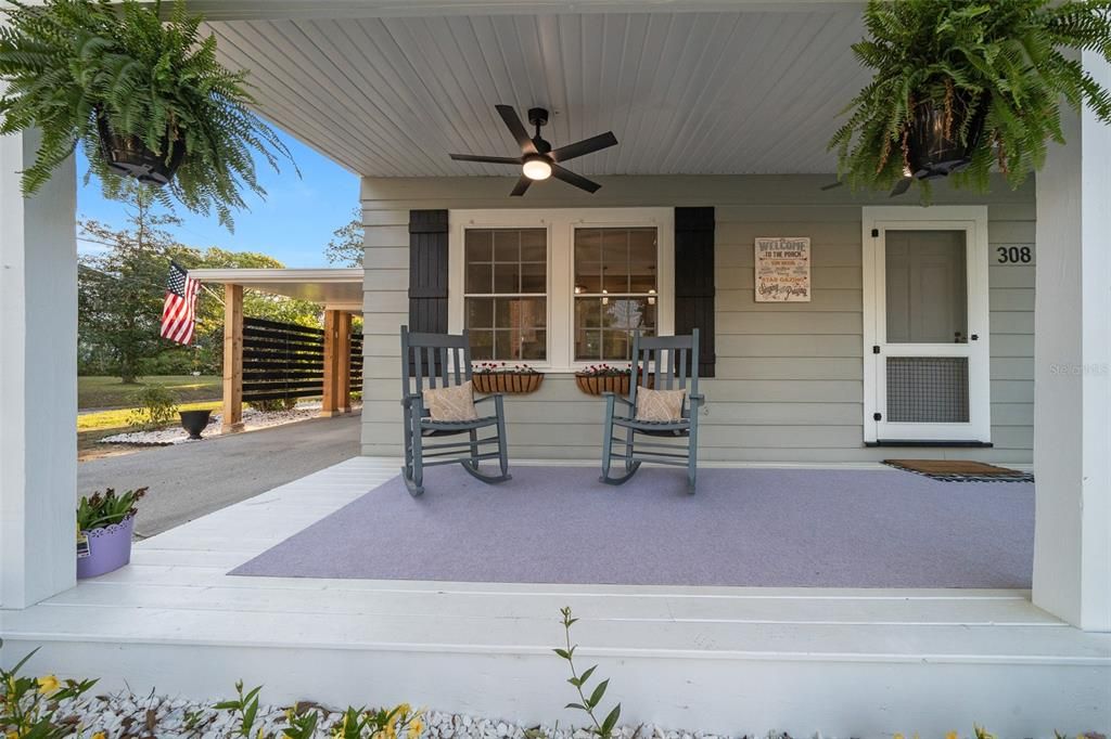 Active With Contract: $349,000 (3 beds, 2 baths, 1971 Square Feet)