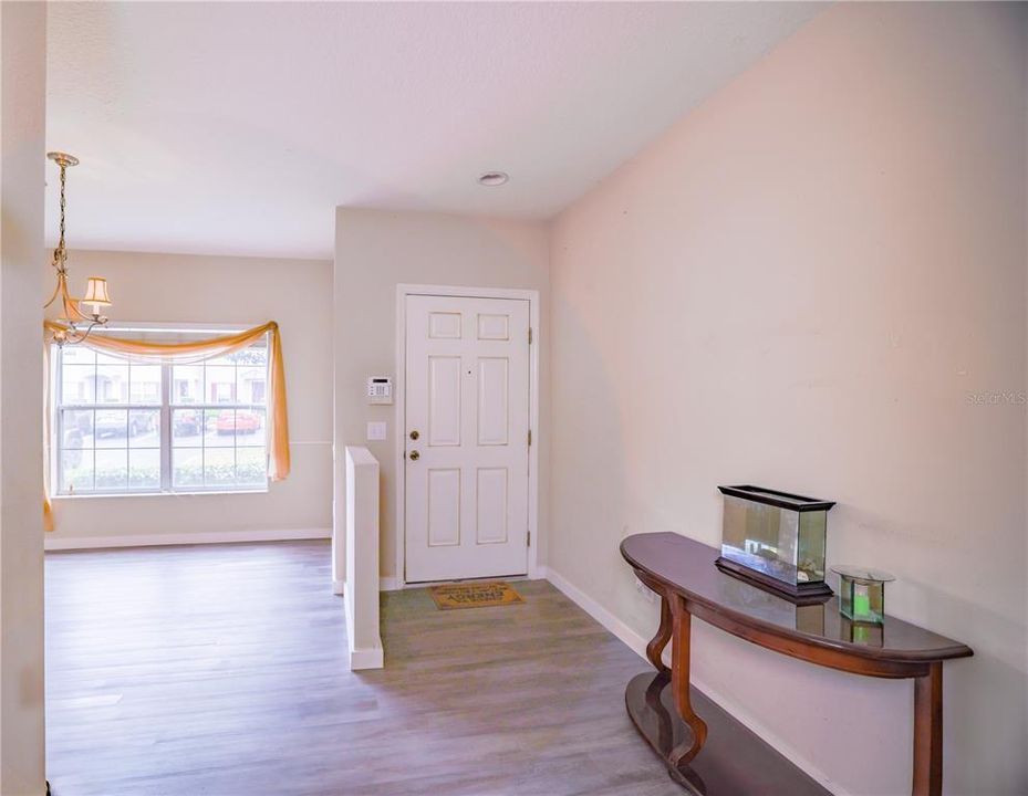 En Venta: $240,000 (2 camas, 2 baños, 1383 Pies cuadrados)