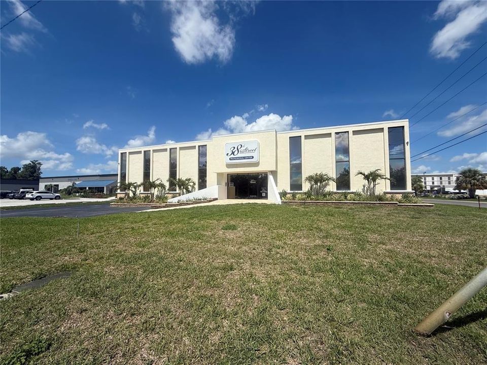 待售: $21,600 (0 贝兹, 0 浴室, 8115 平方英尺)