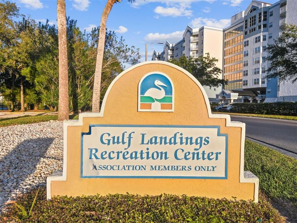 待售: $899,000 (5 贝兹, 3 浴室, 3570 平方英尺)