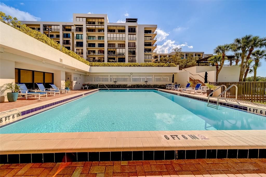 En Venta: $644,900 (2 camas, 2 baños, 1403 Pies cuadrados)