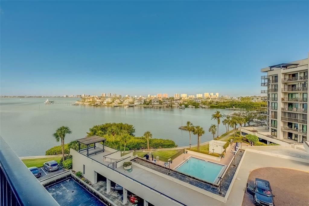 En Venta: $644,900 (2 camas, 2 baños, 1403 Pies cuadrados)