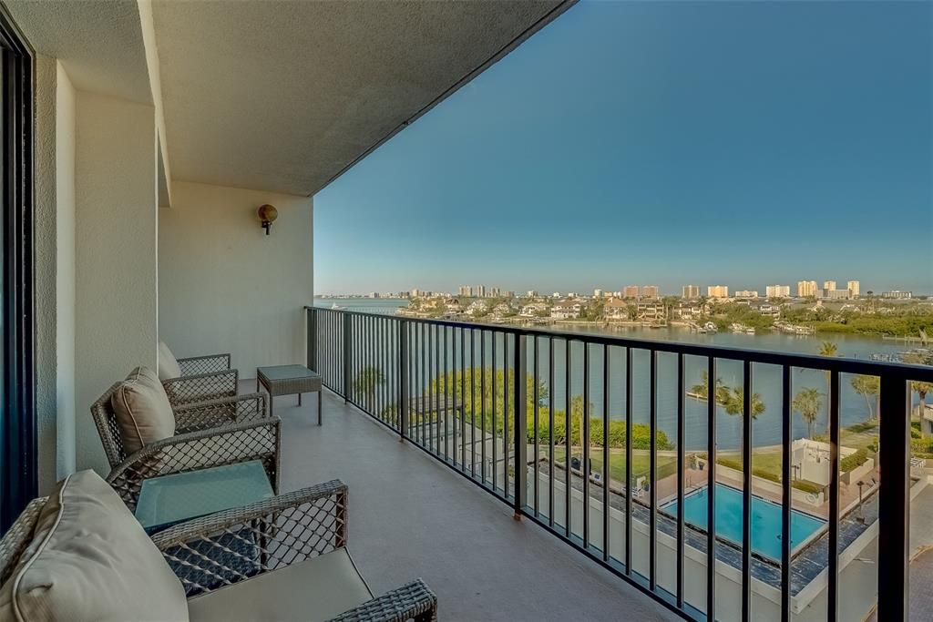 En Venta: $644,900 (2 camas, 2 baños, 1403 Pies cuadrados)