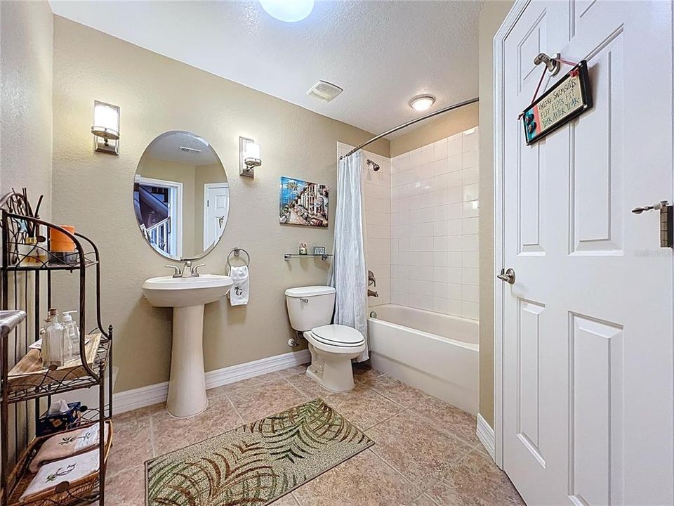 待售: $849,900 (3 贝兹, 3 浴室, 2400 平方英尺)