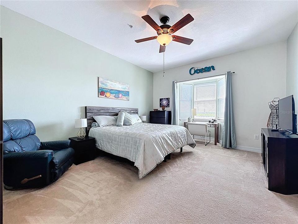 待售: $849,900 (3 贝兹, 3 浴室, 2400 平方英尺)