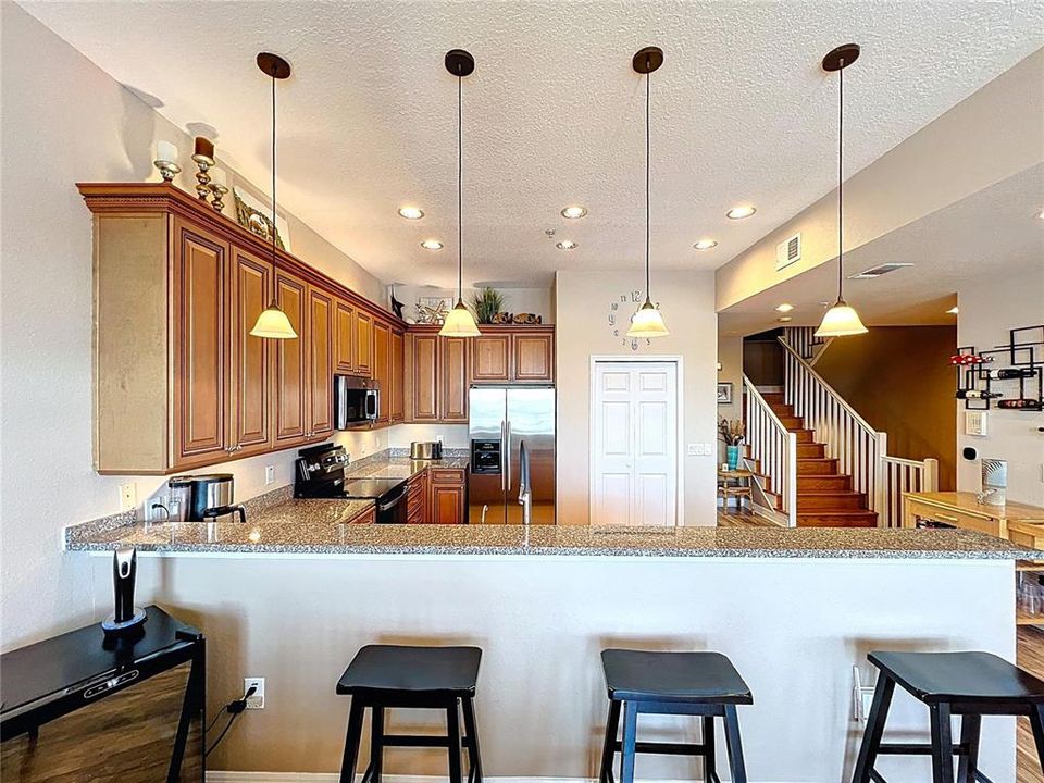 待售: $849,900 (3 贝兹, 3 浴室, 2400 平方英尺)